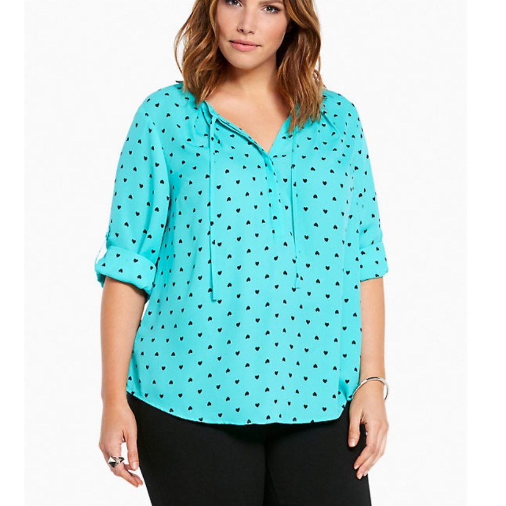 Torrid blouse. Hearts Size 0